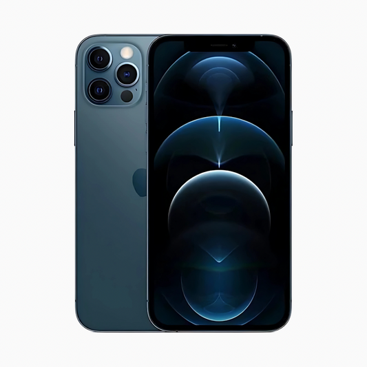 iPhone 12 Pro Max de CoinMobile affichant écran allumé avec arrière en bleu pacifique et triple caméra